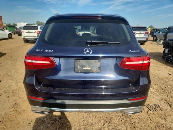 2017 MERCEDES-BENZ GLC GLC300 Base-4M