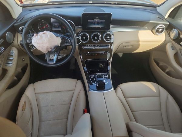 2017 MERCEDES-BENZ GLC GLC300 Base-4M