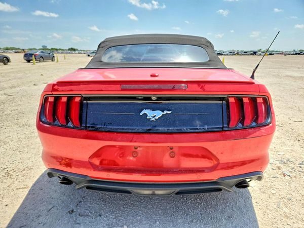 2020 FORD MUSTANG