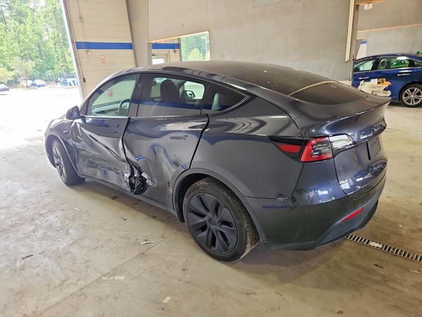 2025 TESLA MODEL Y
