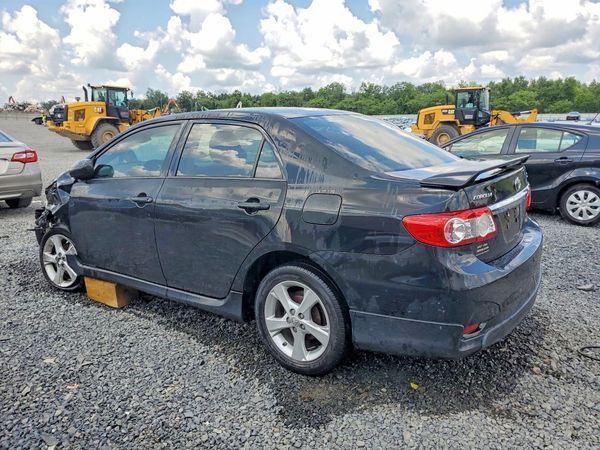 2013 TOYOTA COROLLA
