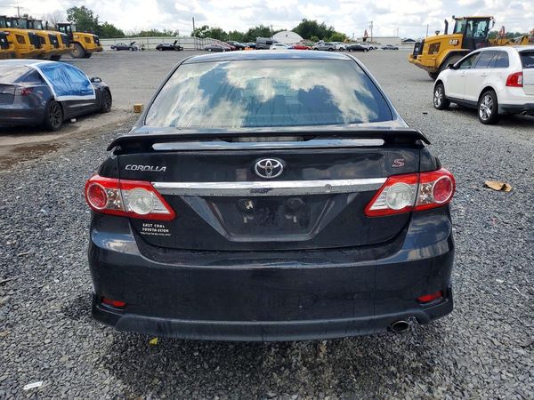 2013 TOYOTA COROLLA