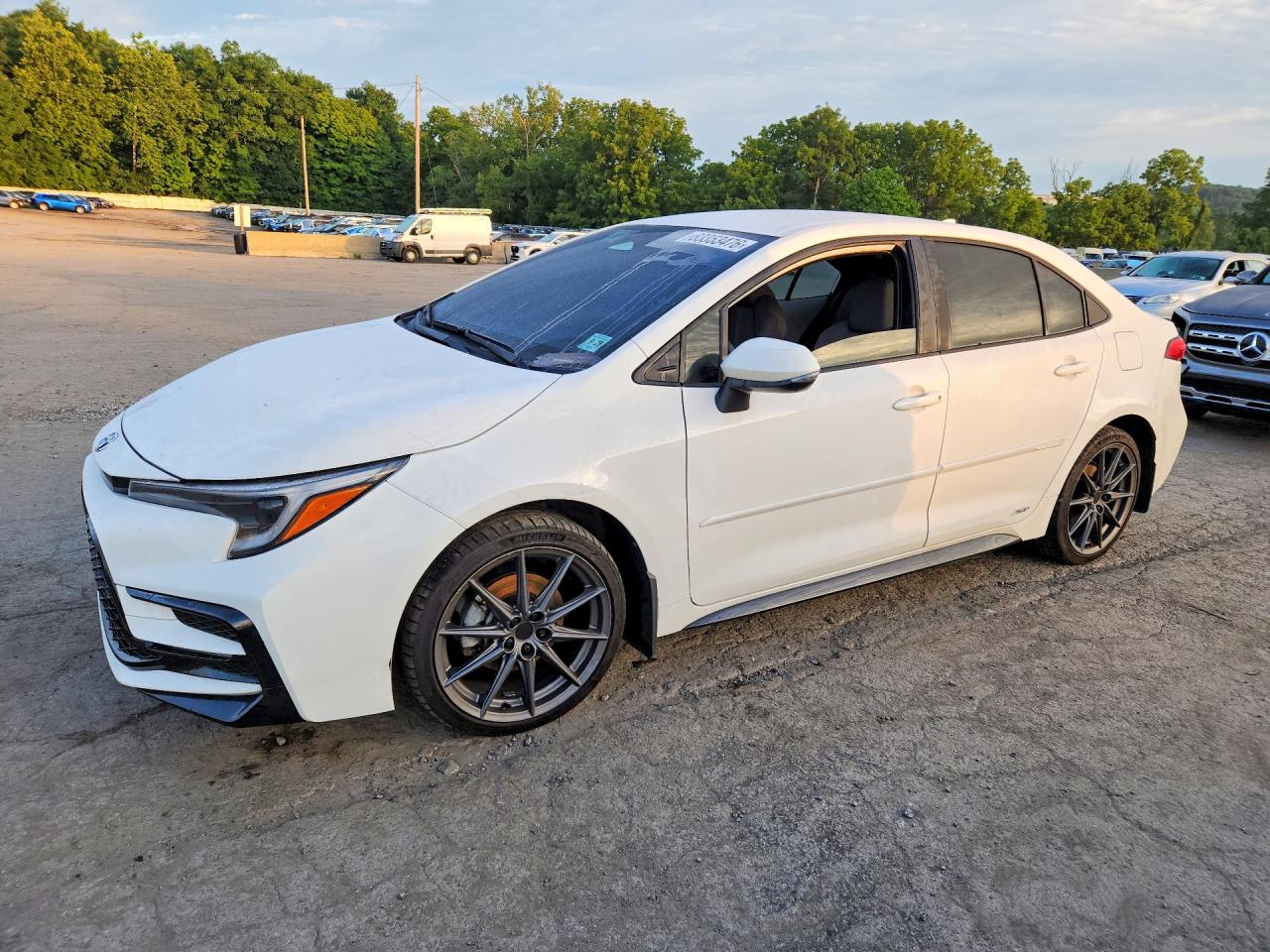 2024 TOYOTA COROLLA