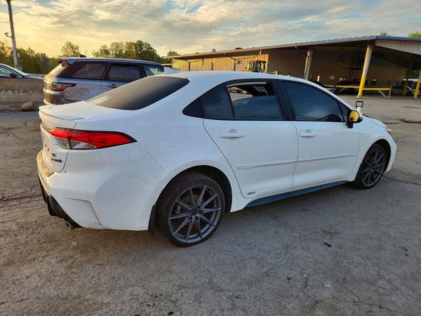 2024 TOYOTA COROLLA