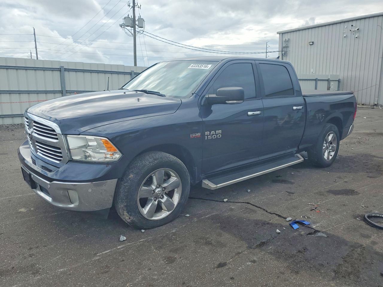 2017 RAM 1500 SLT
