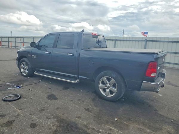 2017 RAM 1500 SLT