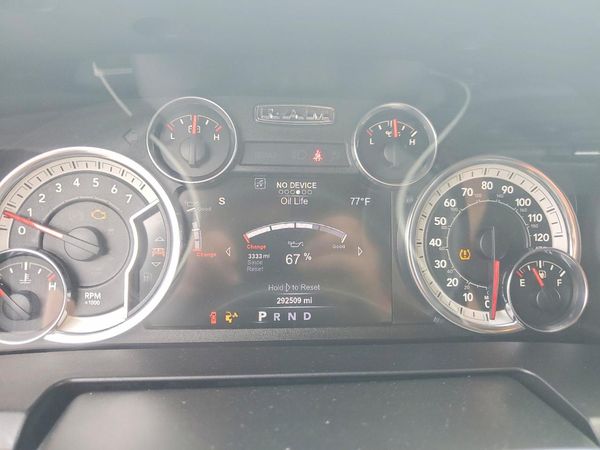 2017 RAM 1500 SLT
