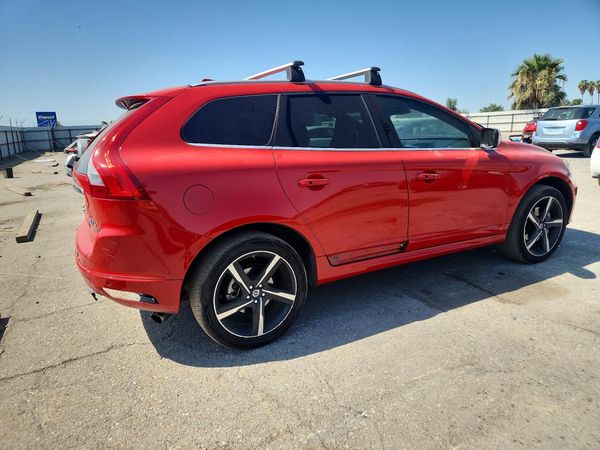 2014 VOLVO XC60