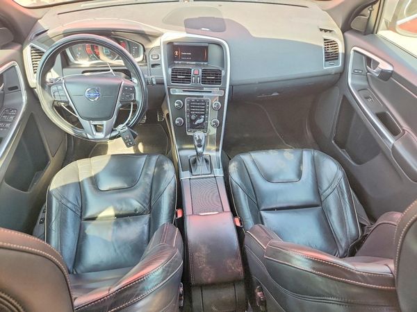 2014 VOLVO XC60