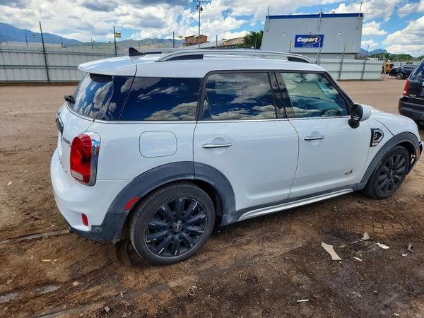 2017 MINI COOPER