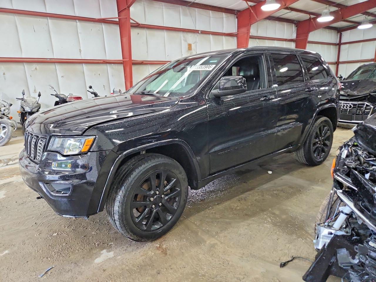 2019 JEEP GRAND CHEROKEE Laredo