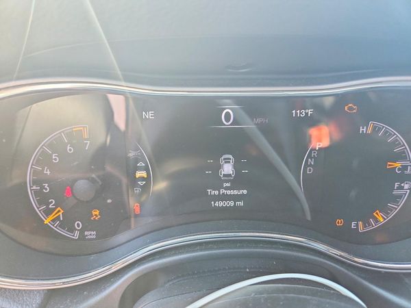 2019 JEEP GRAND CHEROKEE Laredo