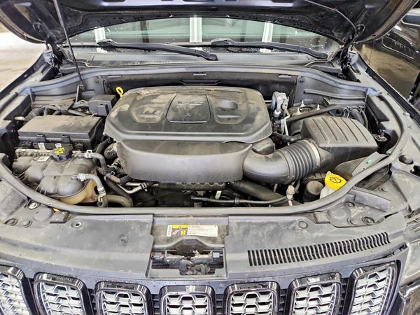 2019 JEEP GRAND CHEROKEE Laredo
