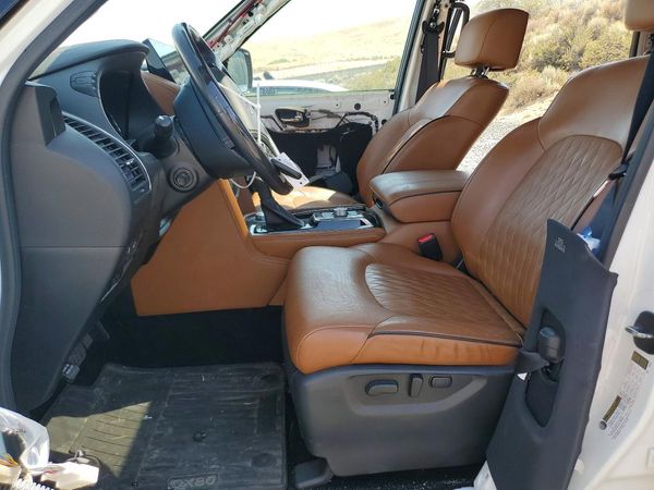 2022 INFINITI QX80 SV