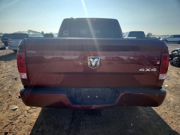 2018 RAM 1500 ST