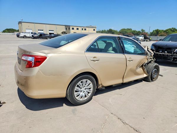 2012 TOYOTA CAMRY