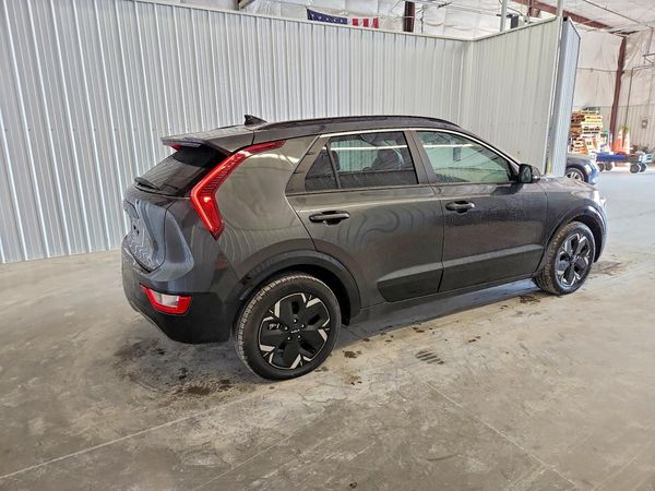 2023 KIA NIRO Wind