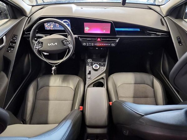 2023 KIA NIRO Wind