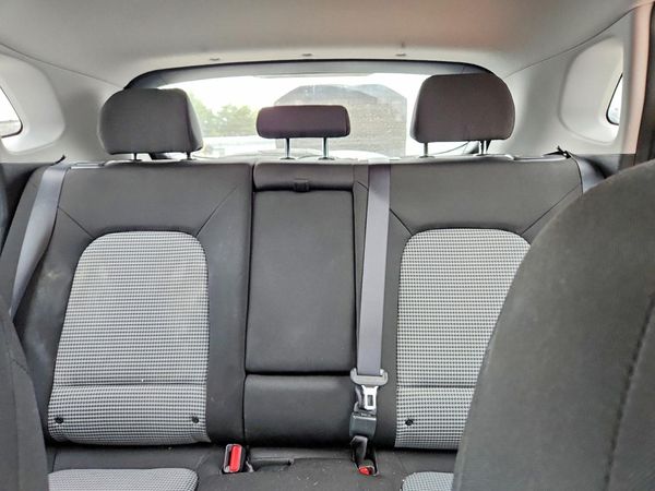2018 HYUNDAI KONA SE