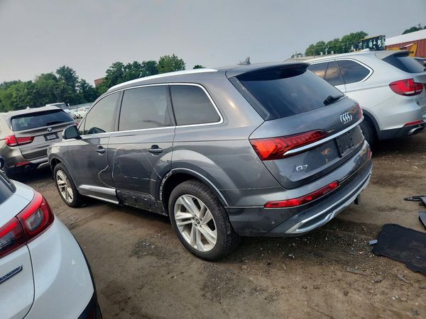 2021 AUDI Q7