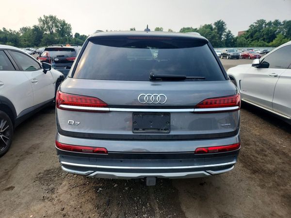 2021 AUDI Q7