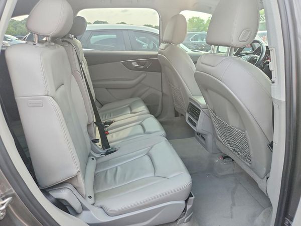 2021 AUDI Q7