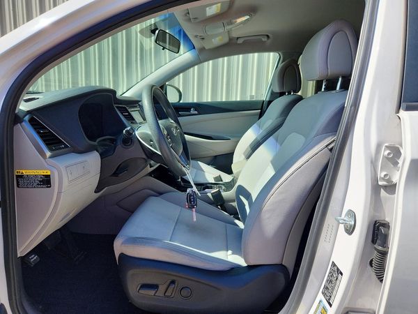 2017 HYUNDAI TUCSON