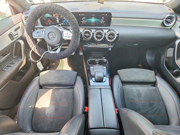 2023 MERCEDES-BENZ CLA