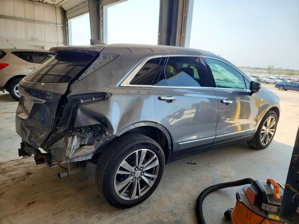 2021 CADILLAC XT5 Platinum Premium Luxury