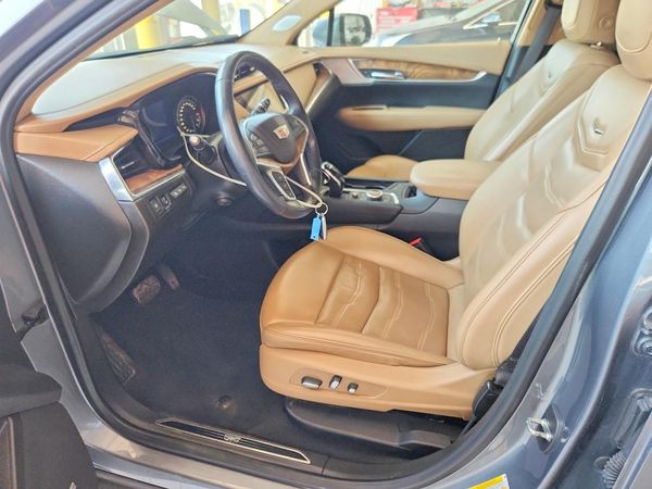 2021 CADILLAC XT5 Platinum Premium Luxury