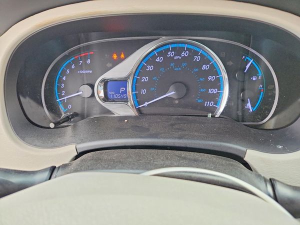 2013 TOYOTA SIENNA