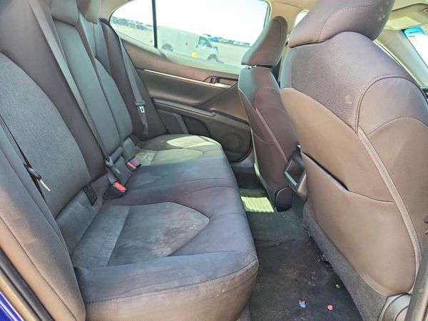 2018 TOYOTA CAMRY