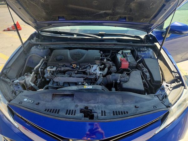 2018 TOYOTA CAMRY