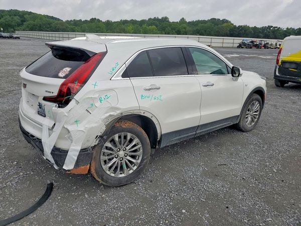 2024 CADILLAC XT4 Premium Luxury