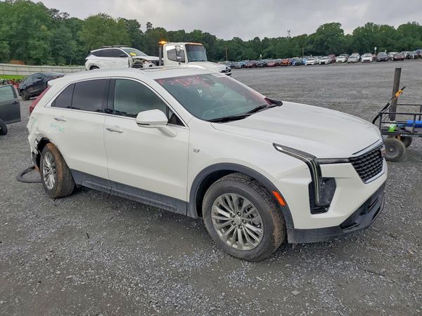 2024 CADILLAC XT4 Premium Luxury