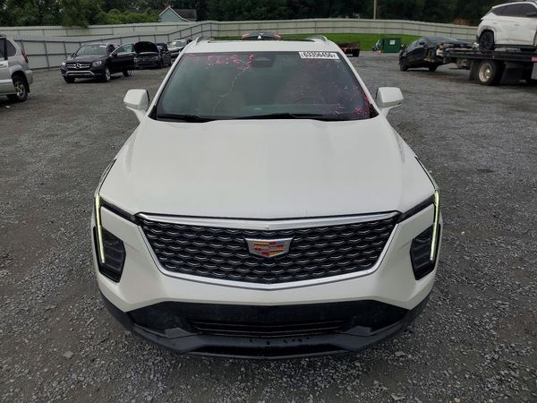 2024 CADILLAC XT4 Premium Luxury