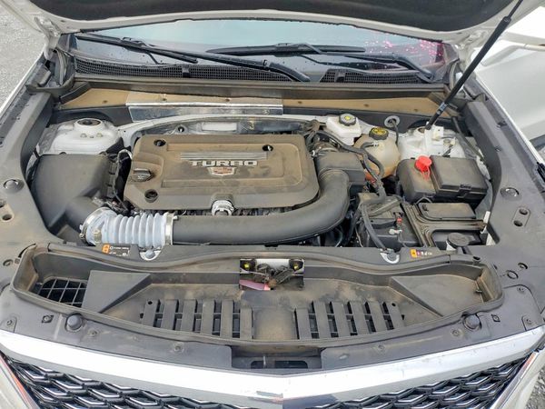 2024 CADILLAC XT4 Premium Luxury