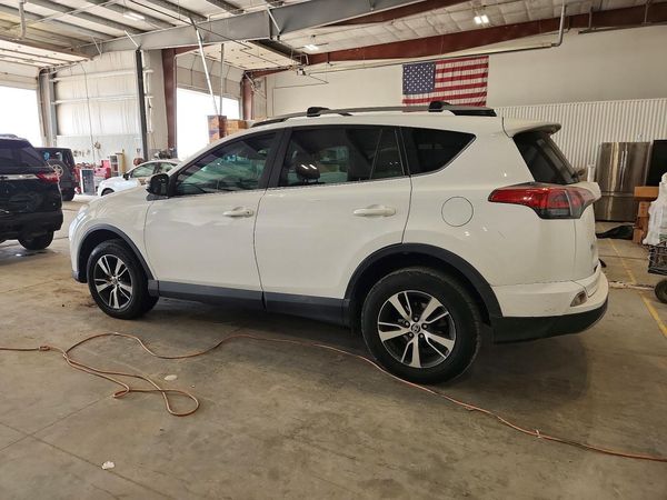 2018 TOYOTA RAV4 Adventure/XLE