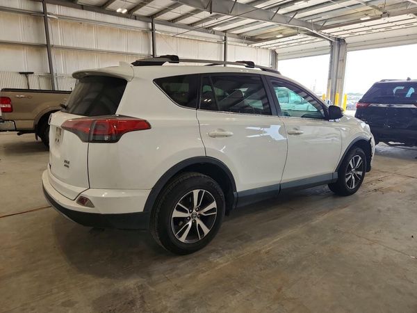 2018 TOYOTA RAV4 Adventure/XLE