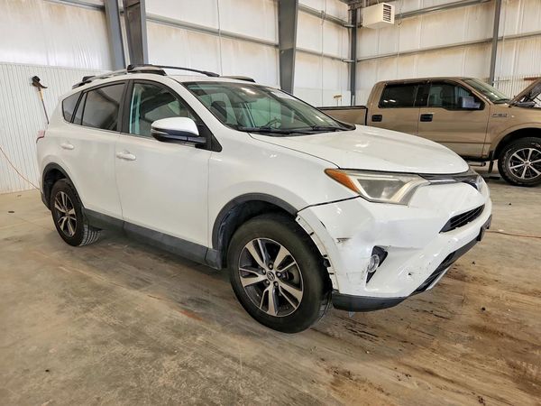 2018 TOYOTA RAV4 Adventure/XLE