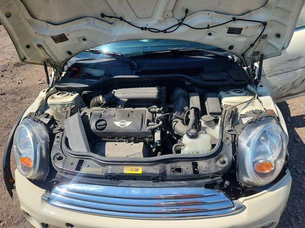 2013 MINI COOPER