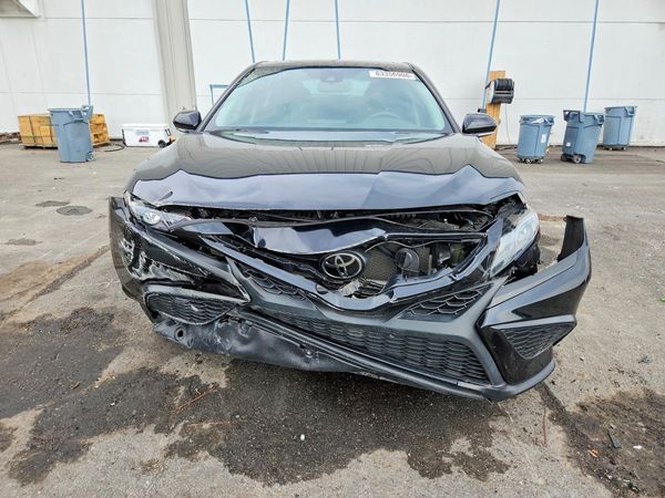 2024 TOYOTA CAMRY