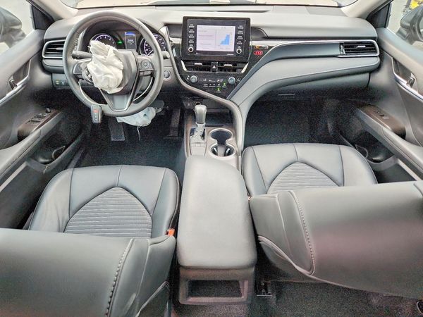 2024 TOYOTA CAMRY