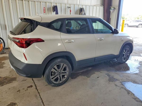 2022 KIA SELTOS LX