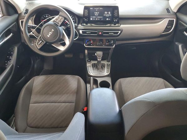 2022 KIA SELTOS LX