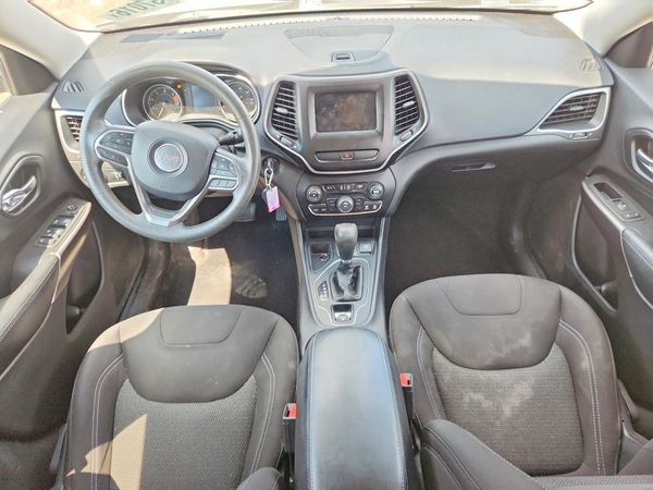2019 JEEP CHEROKEE LATITUDE FWD