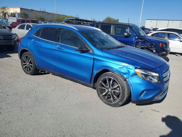 2015 MERCEDES-BENZ GLA GLA250 4-MATIC