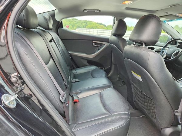 2013 HYUNDAI ELANTRA