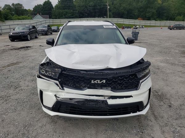 2022 KIA SORENTO S