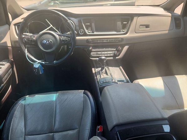 2015 KIA SEDONA